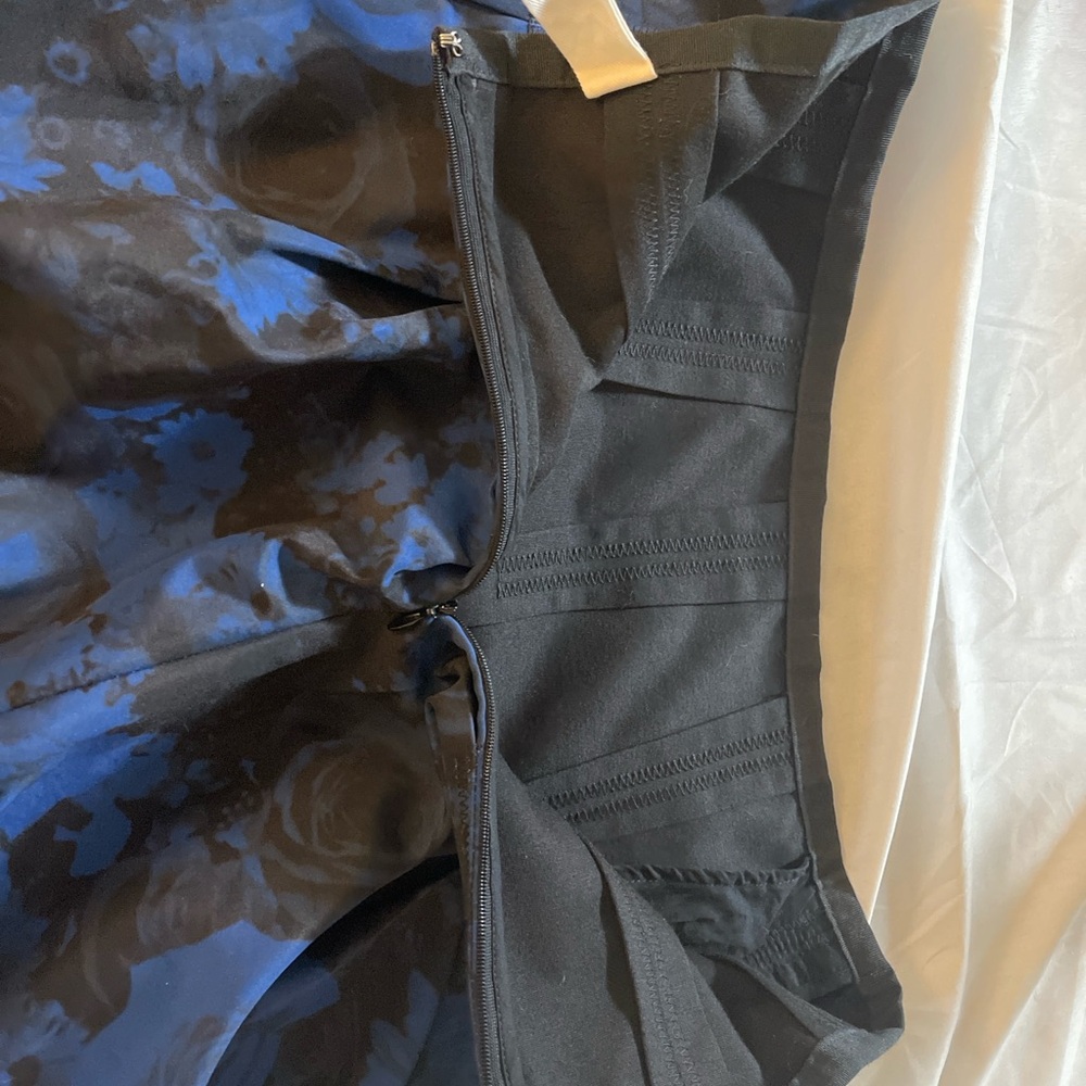 GAP Women’s Size 16 Blue Black Floral Pleated A-Line Skirt Fit Flare Lined - Picture 7 of 10